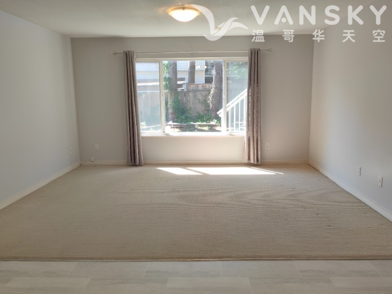 230622181118_Living Room.jpg